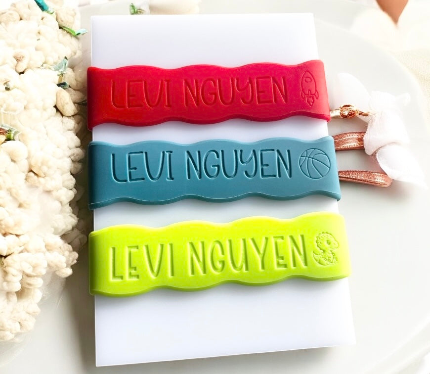 Bottle Name Bands, Sippy Cup Labels, Cup Name Bands, Water Bottle Band, Kids Name Labels, Custom Cup Label, Silicone Name Band, Personalised Band, Name Bands for Kids, Engraved Bottle Band, School Bottle Label, Daycare Name Band, Sport Bottle Label, Baby Bottle Band, Custom Name Band, Reusable Cup Label, Kids Drink Labels, Name Label Band, Toddler Name Band, Engraved Name Band