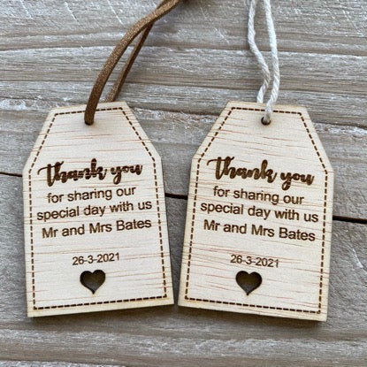 50 Etichette Portafortuna In Legno Naturale Per Bomboniere – Incise Al Laser Con Scritta Thank You For Sharing Our Special Day – 3 Cm