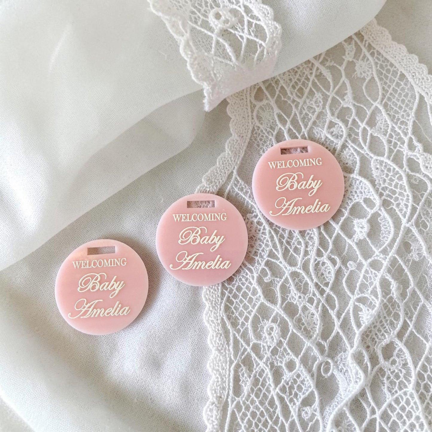 Personalised Round coloured Acrylic Favour Tags – Custom Gift & Candle Tags