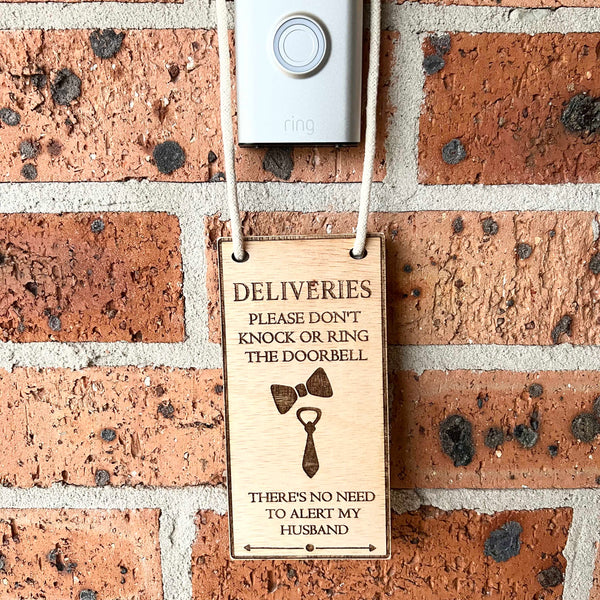 Deliveries door sign wood